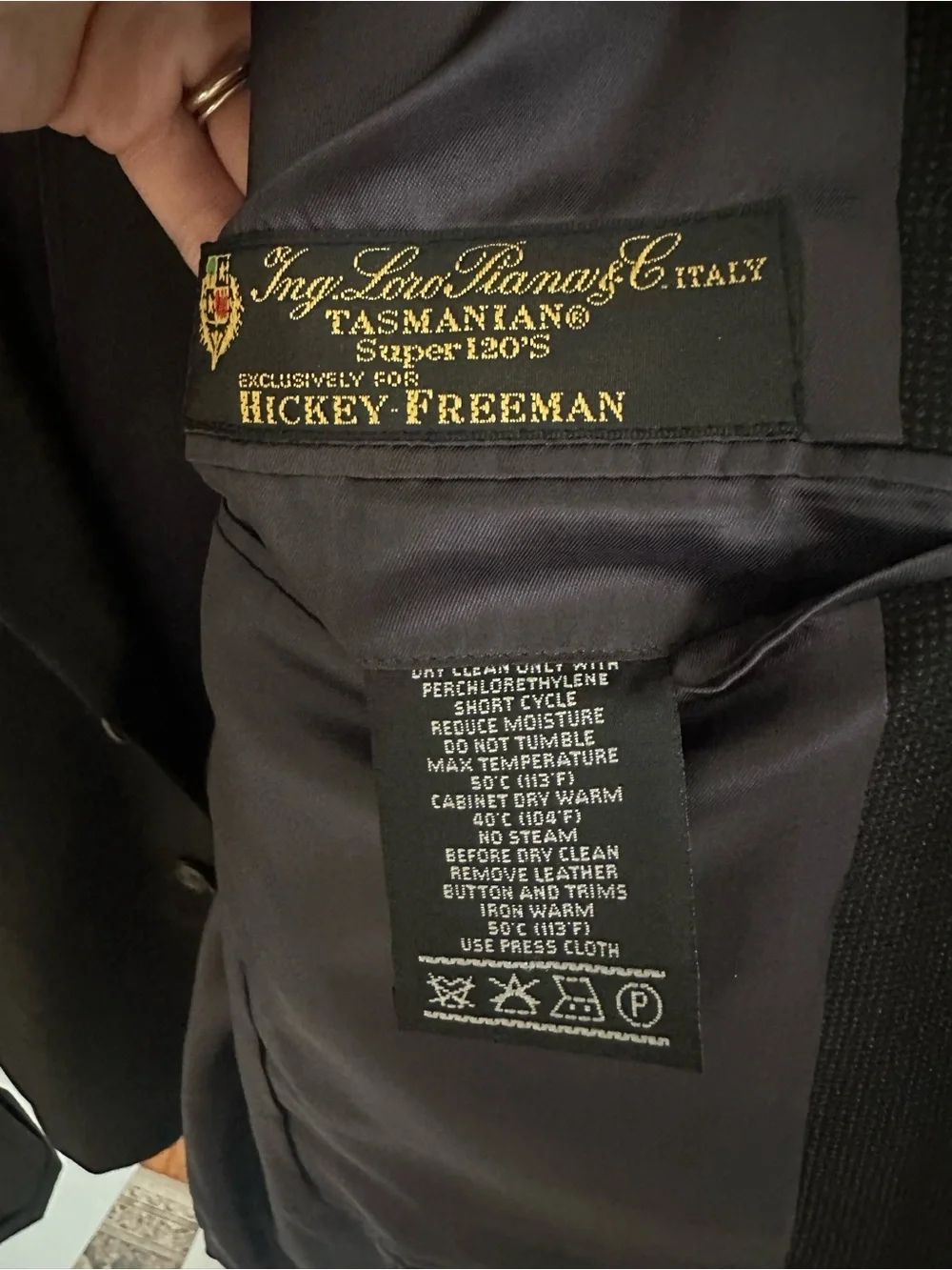 Hickey Freeman Loro Piana Super 120s Wool Suit Men’s 42S Black USA Union Made